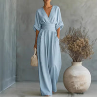 Καλοκαιρινό φόρεμα με V λαιμόκοψη και ανοιχτή πλάτη σε λευκό