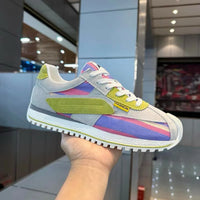 Sneakers Piero σε λευκό και κίτρινο, πλάγια όψη