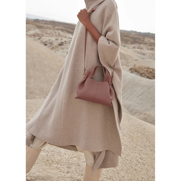 Clara | Elegant Travel Bag