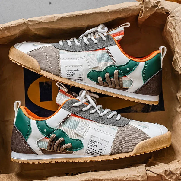 Sneakers Gino με ριγέ λεπτομέρειες, πλάγια όψη