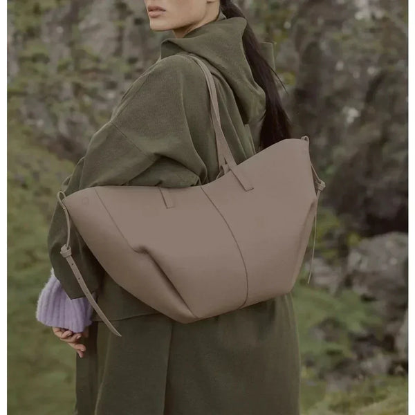 Clara | Spacious Elegant Bag