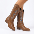 Pointed-Toe Embroidered Cowboy Boots™